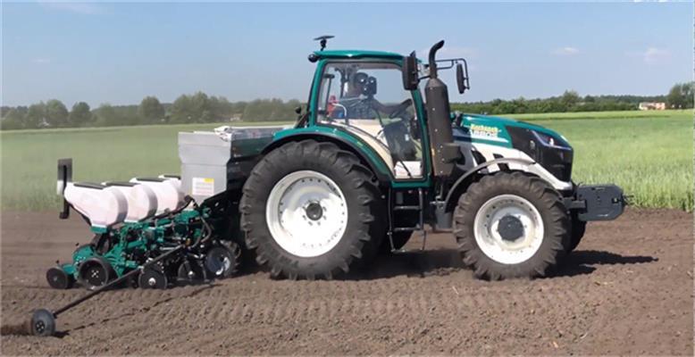 科技技术在农业生产中的应用:智慧农场如何让种地更轻松高效-第1张图片-金科赋能录 科技技术在农业生产中的应用:智慧农场如何让种地更轻松高效-第1张图片-金科赋能录