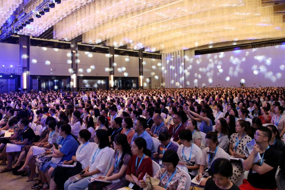 科技英语教程PDF：高效掌握专业英语，轻松应对国际交流-第3张图片-金科赋能录