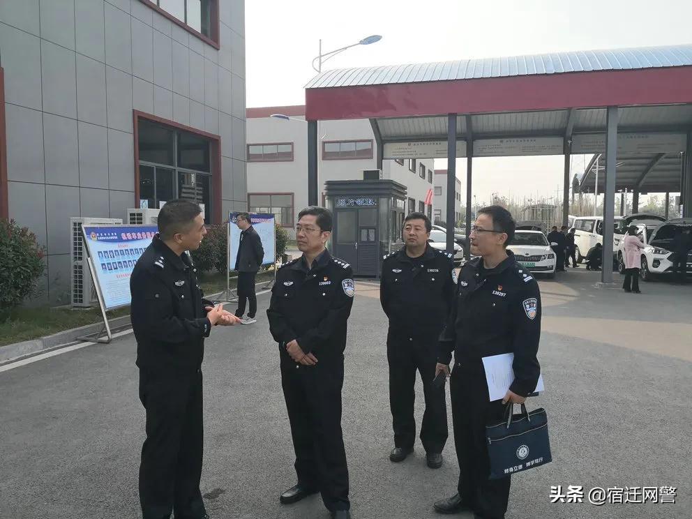 科技龙头排名全解析:掌握行业地图,洞察投资先机与未来趋势-第2张图片-金科赋能录 科技龙头排名全解析:掌握行业地图,洞察投资先机与未来趋势-第2张图片-金科赋能录