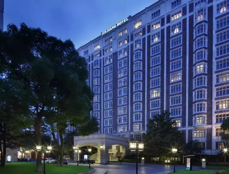 科技设备龙头企业：揭秘行业巨头的市场地位、核心优势与投资价值-第3张图片-金科赋能录